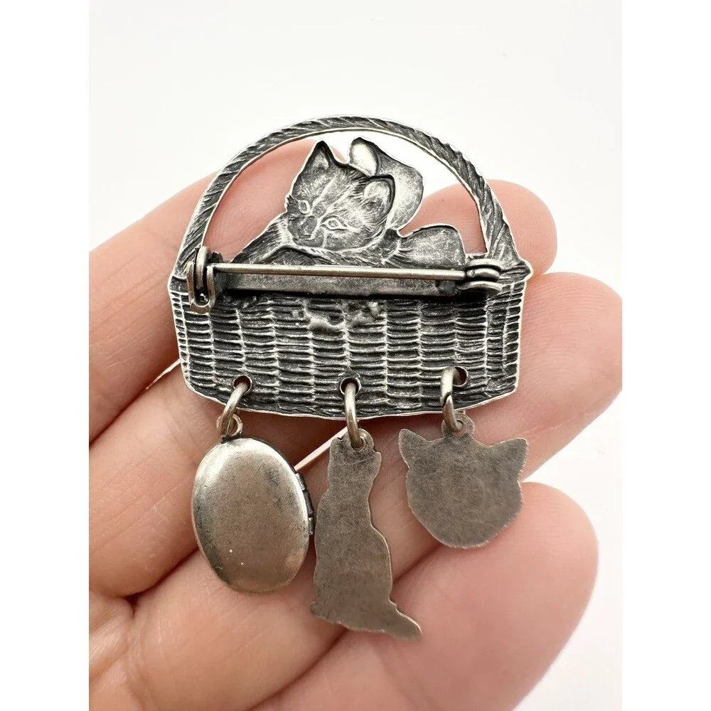 Vintage Silver Tone Kitty Cat In Basket Locket Charm Pin Brooch